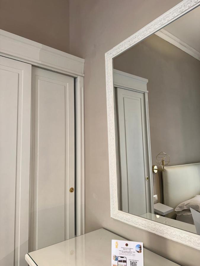B&B Partenopeo Napoli Bagian luar foto