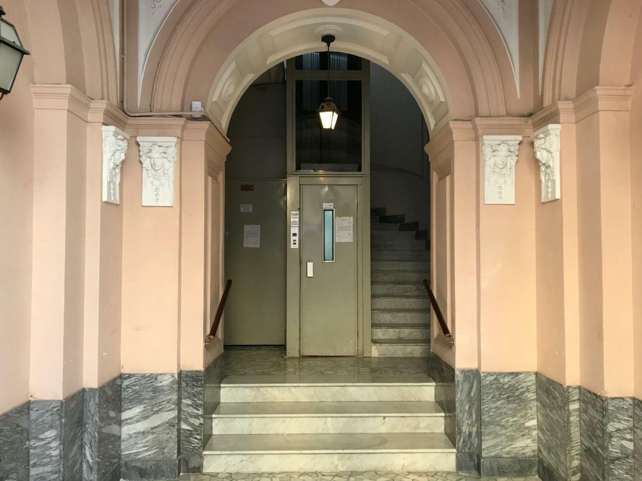 B&B Partenopeo Napoli Bagian luar foto