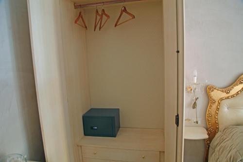 B&B Partenopeo Napoli Bagian luar foto