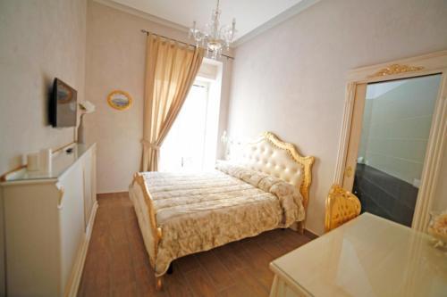 B&B Partenopeo Napoli Bagian luar foto